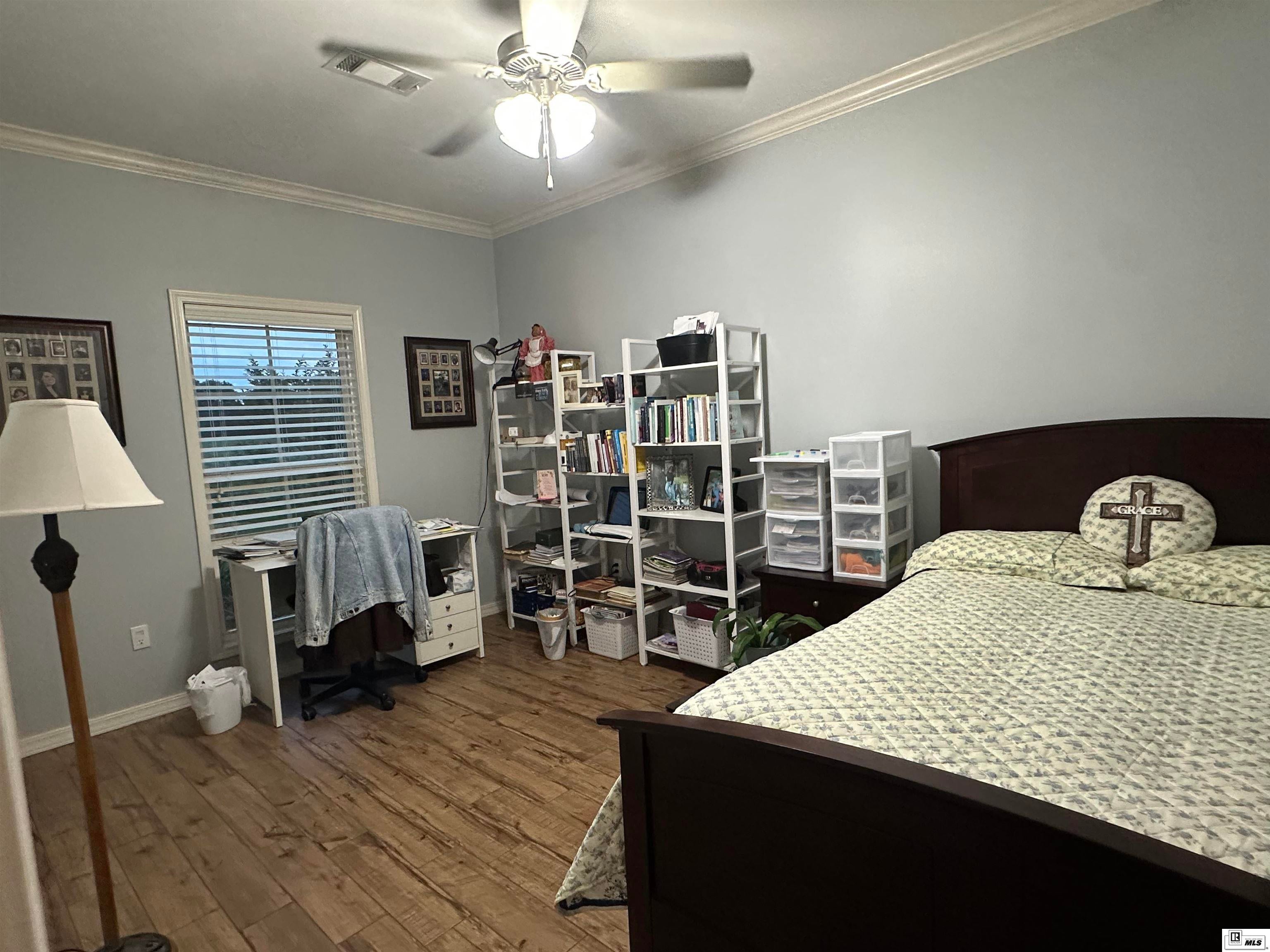 Listing 15