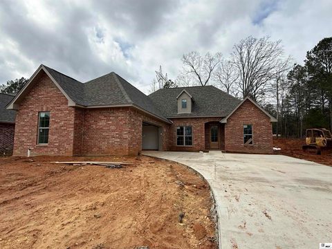 Homes For Sale - 135 Lovemore Drive<br/> Ruston, LA 71270