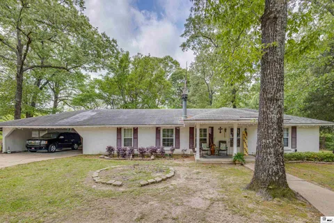 814 Cleveland Street, Bastrop, LA 71220 - #: 214252