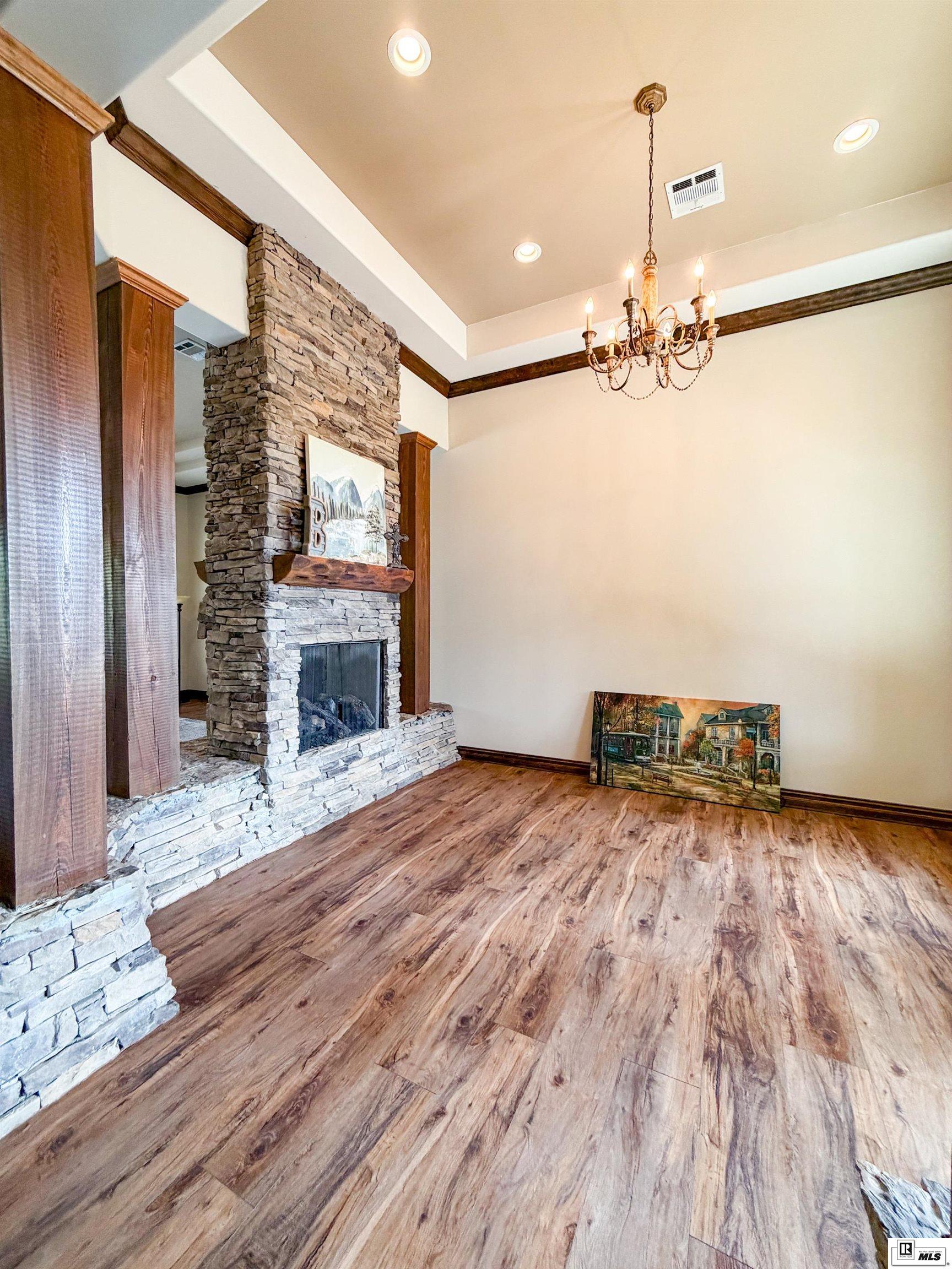 Listing 23