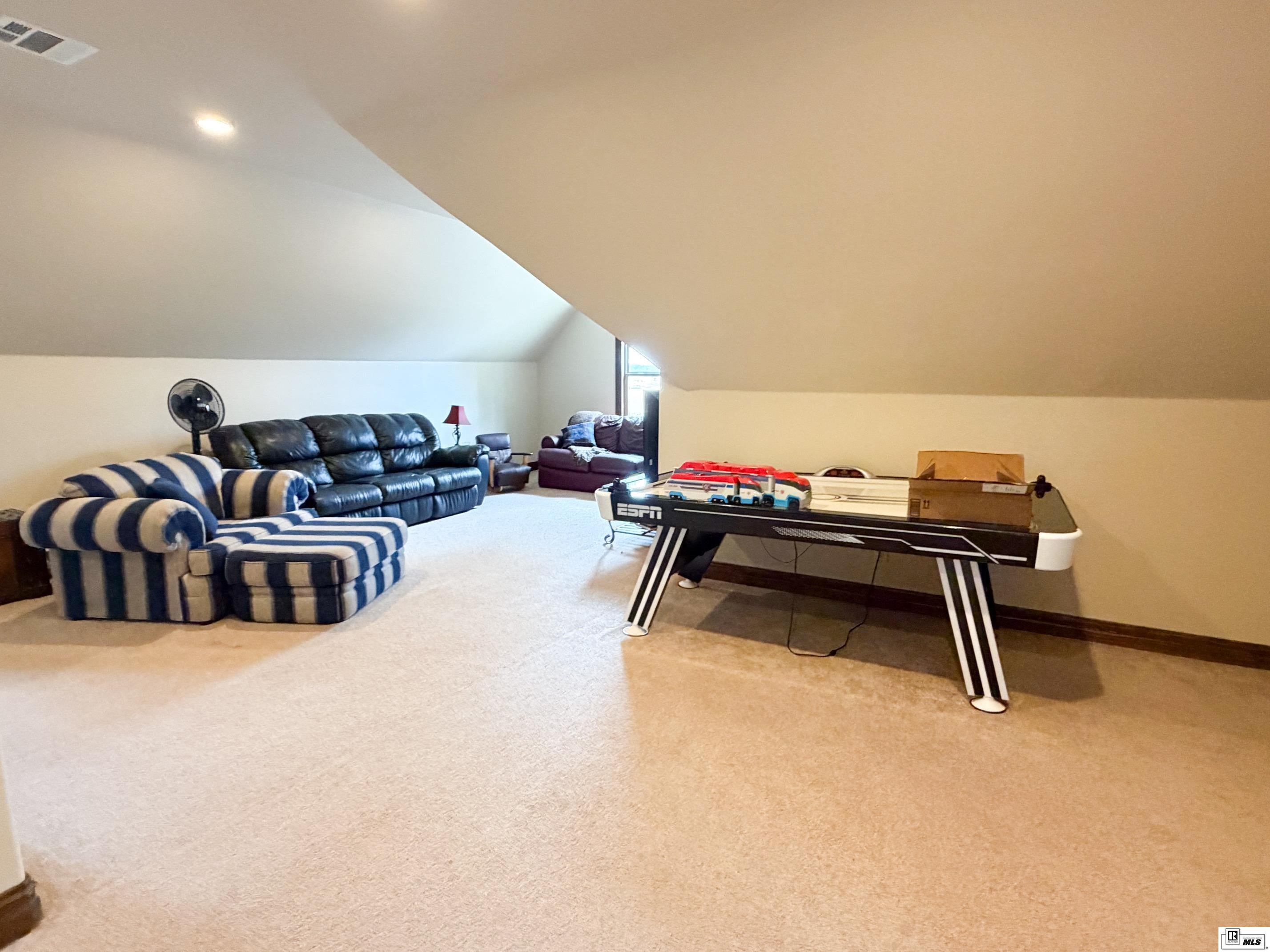 Listing 23