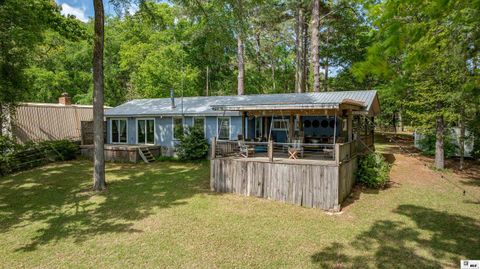 Mobile Home For Sale - 674 Sandfield Road<br/> Farmerville, LA 71241