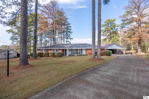 Homes For Sale - 1906 Evangeline Drive<br/> Bastrop, LA 71220