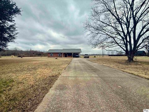 Homes For Sale - 1000 Highway 879<br/> West Carroll County, Oak Grove, LA 71263