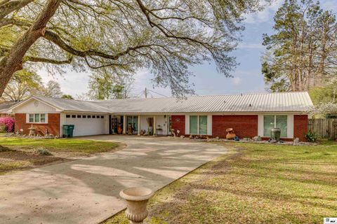 Homes For Sale - 3802 Gouville Drive<br/> Monroe, LA 71201