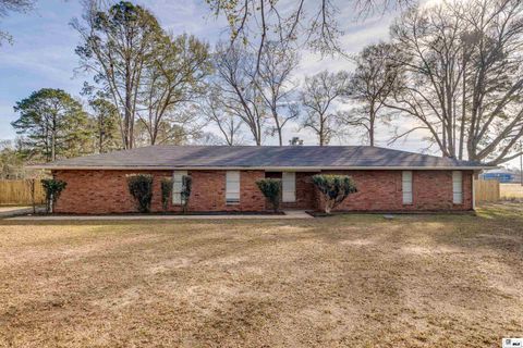 Homes For Sale - 181 Calhoun Loop Road<br/> Calhoun, LA 71225
