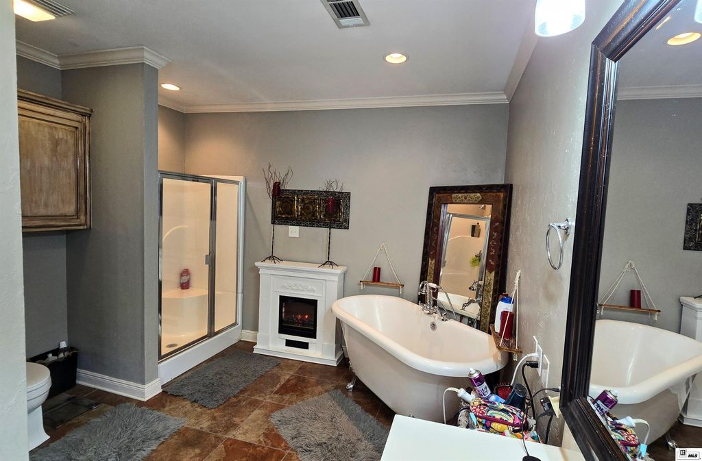 2122 Bayou Darbonne Drive, West Monroe, LA 71291 MLS 209817 Listing