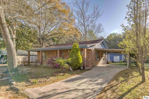 Homes For Sale - 118 Maple Street<br/> Union County, Bernice, LA 71222