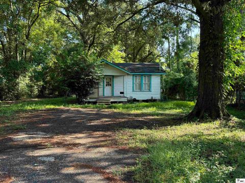 Homes For Sale - 207 Johnston Road<br/> Monroe, LA 71202