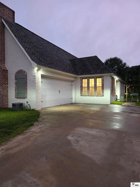 Homes For Sale - 107 Searcy Lane<br/> West Monroe, LA 71291