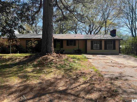 Homes For Sale - 5730 Matheny Avenue<br/> Bastrop, LA 71220
