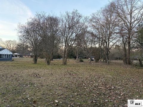 Vacant Land For Sale - 911 E Main Street<br/> Oak Grove, LA 71263