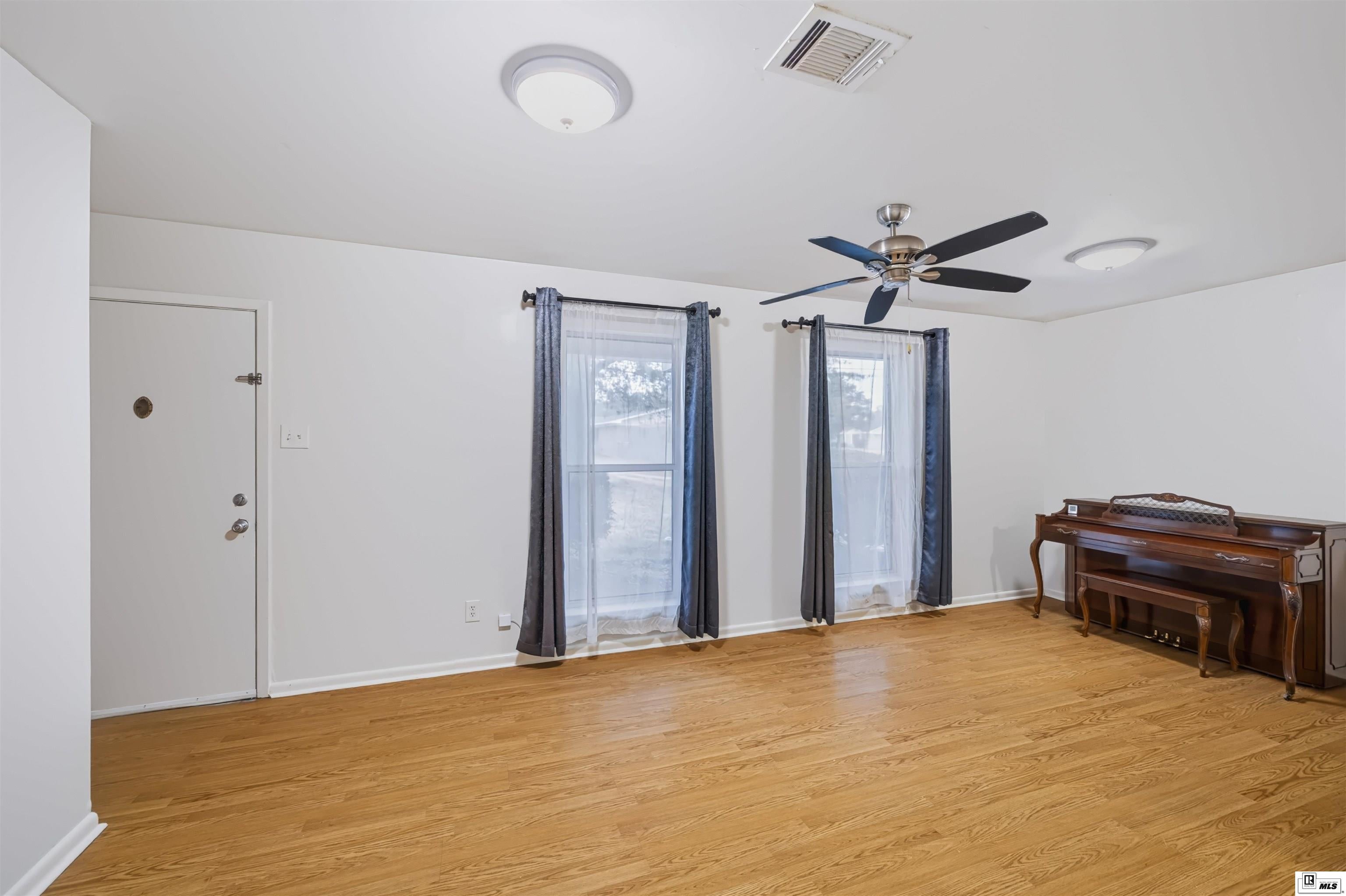 Listing 215