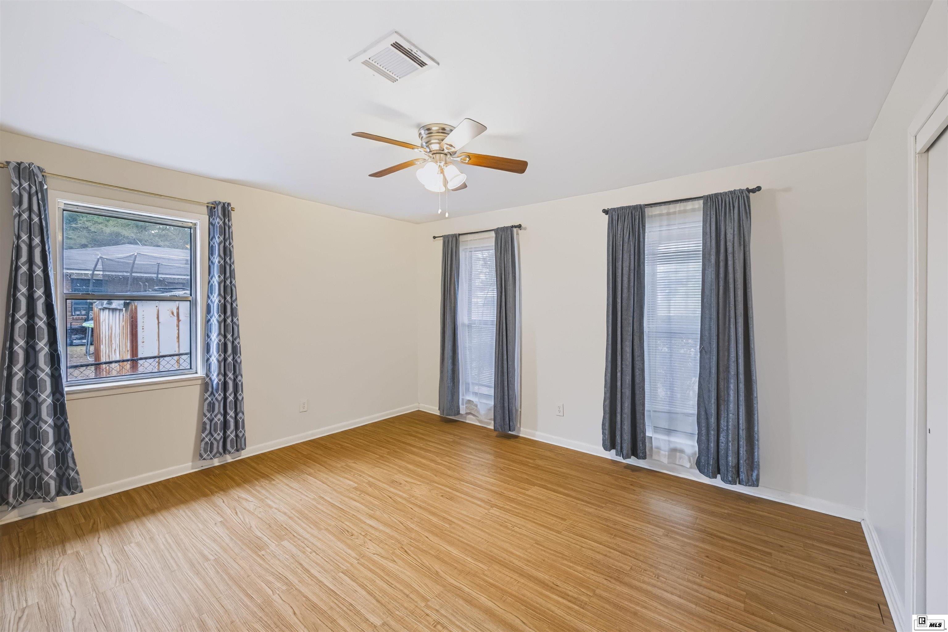Listing 215