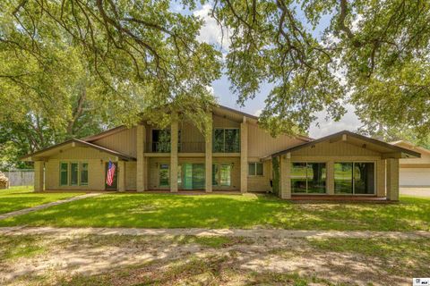 Homes For Sale - 200 Old Sterlington Road<br/> Sterlington, LA 71280