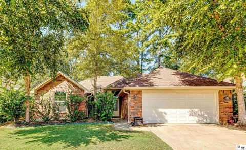 Homes For Sale - 212 Hedge Hill Drive<br/> Calhoun, LA 71225