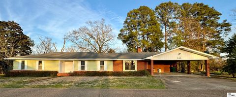 Homes For Sale - 305 N Allen Avenue<br/> Jonesboro, LA 71251