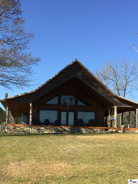 Homes For Sale - 831 Carter Road<br/> Downsville, LA 71234