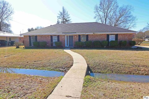 Mobile Home For Sale - 2800 Anita Lane<br/> Monroe, LA 71201