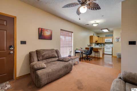 Apartment For Sale - 110 Pine Street<br/> West Monroe, LA 71291