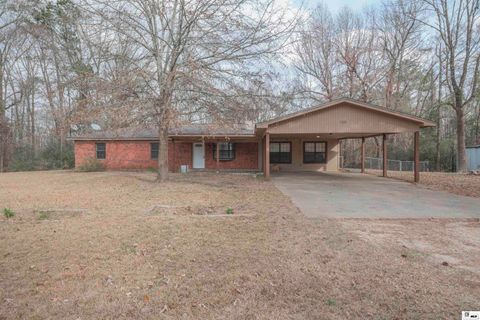 Homes For Sale - 509 Dogwood Heights Drive<br/> Eros, LA 71238