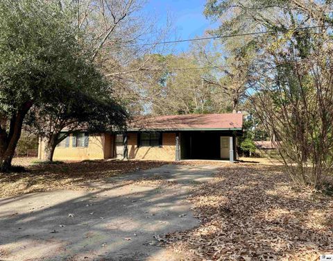 Homes For Sale - 10550 Maple Street<br/> Bastrop, LA 71220