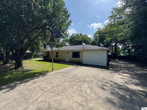 Homes For Sale - 126 Glasgow Street<br/> Wisner, LA 71378