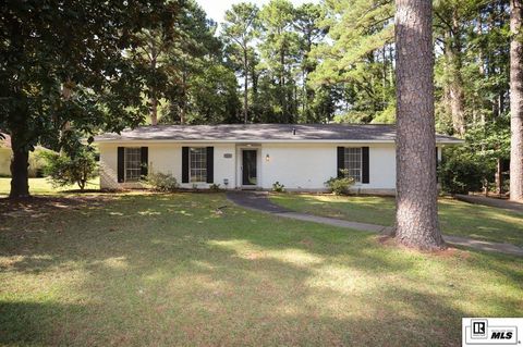 Homes For Sale - 3100 Lakeview Place<br/> Ruston, LA 71270