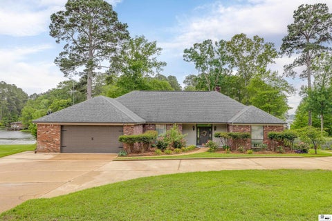 Homes For Sale - 344 Wildwood Drive<br/> Farmerville, LA 71241