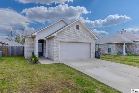 Homes For Sale - 106 Briar Hill Drive<br/> Monroe, LA 71203