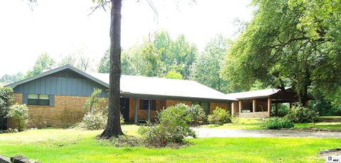 Homes For Sale - 951 Country Road<br/> Jackson County, Jonesboro, LA 71251