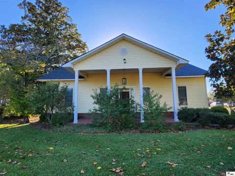 Homes For Sale - 310 S Chestnut Street<br/> Madison County, Tallulah, LA 71282