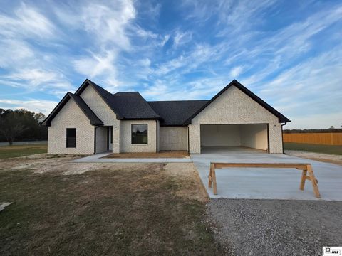 Homes For Sale - 9 Twin Oaks Lane<br/> Mangham, LA 71259