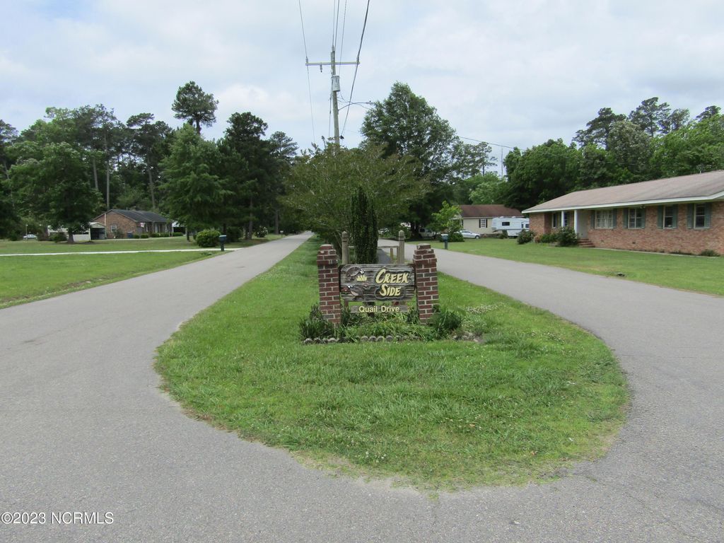 Photo of 8 Quail Drive, Plymouth, NC 27962 (MLS # 100373361)