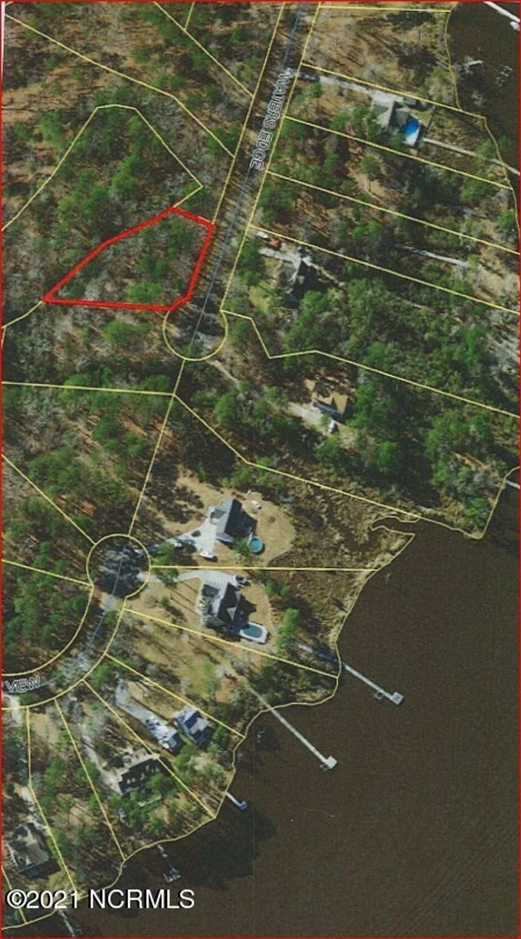 Photo of 92 Waters Edge Drive, Chocowinity, NC 27817 (MLS # 100251078)