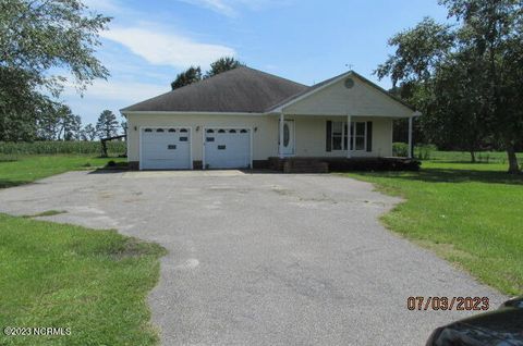 Single Family Residence in Maxton NC 676 Smiling Road.jpg