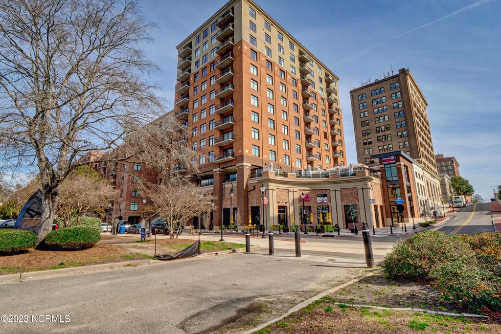 Photo for 240 N Water Street #1053, Wilmington, NC 28401 (MLS # 100368803)