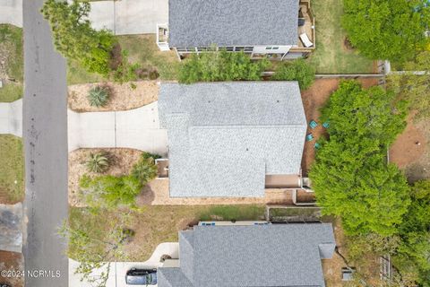 A home in Oak Island