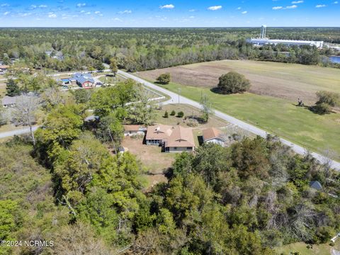 Single Family Residence in Hubert NC 100 Deer Run 45.jpg