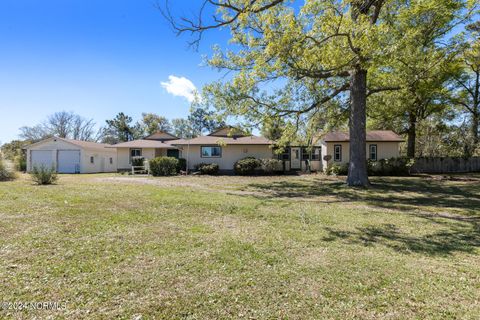 Single Family Residence in Hubert NC 100 Deer Run 6.jpg