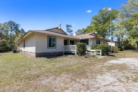 Single Family Residence in Hubert NC 100 Deer Run 7.jpg