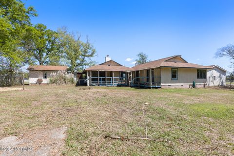 Single Family Residence in Hubert NC 100 Deer Run 12.jpg