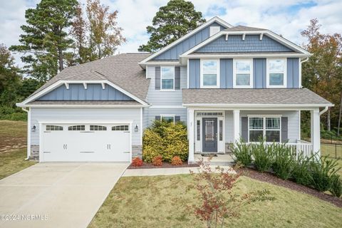 Single Family Residence in Richlands NC 706 Greenwich Place.jpg