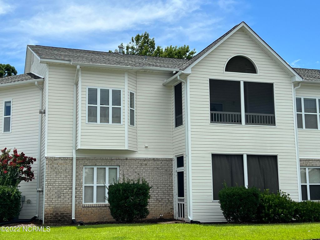 Photo for 3902 Botsford Court #Unit 204, Wilmington, NC 28412 (MLS # 100339504)