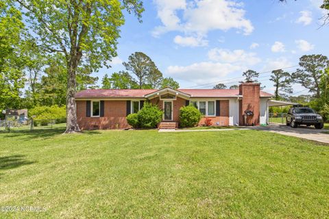 Single Family Residence in Jacksonville NC 28 Chapman Court.jpg