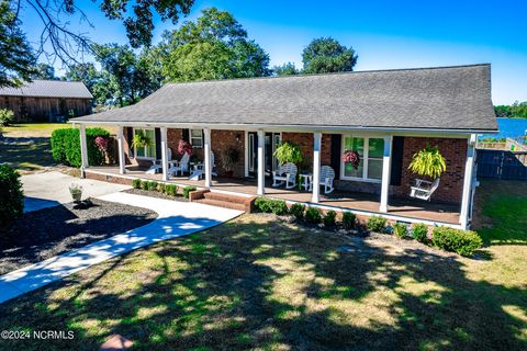 A home in Sneads Ferry