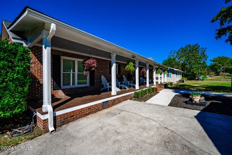 A home in Sneads Ferry