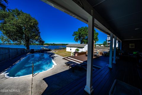 A home in Sneads Ferry