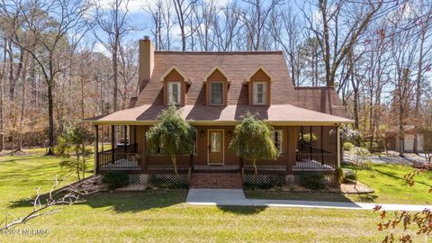 Single Family Residence in Bayboro NC 5613 Nc 304 Highway.jpg