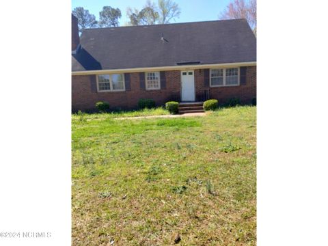 Single Family Residence in Goldsboro NC 3426 Surry Lane.jpg